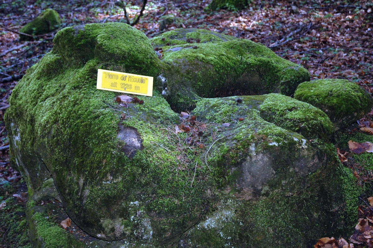 La pierre de l’ecuelle - non datées